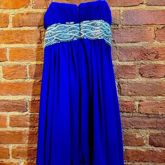 fitted lace wedding dress Amazon.com: JS Boutique Women's Sweetheart Crepe Off The Shoulder Gown with  Beaded Straps, Fuchsia, 8 : Clothing, Shoes & Jewelry main image 1